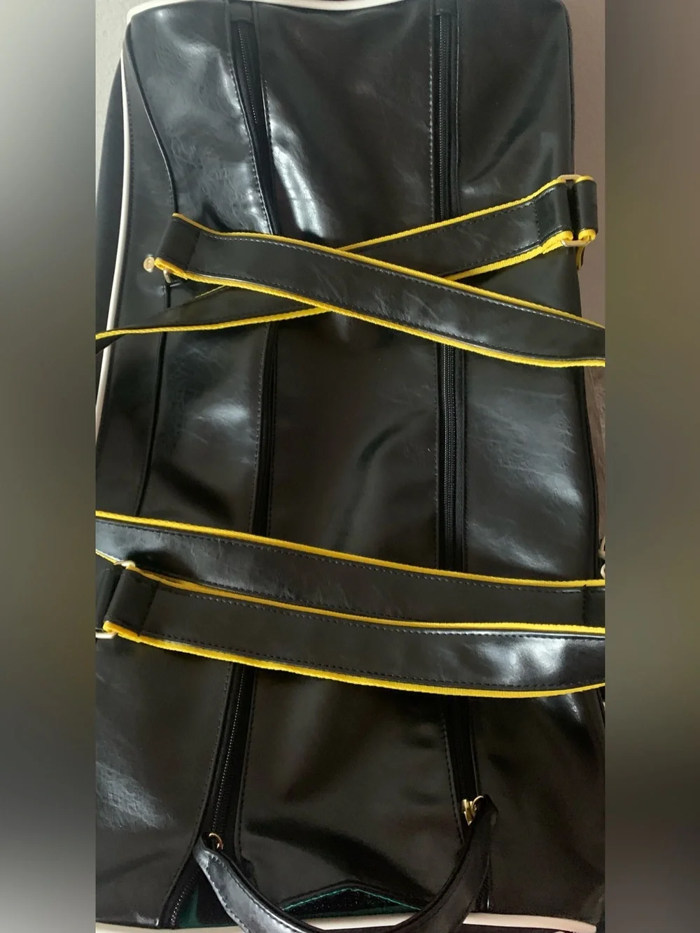 Adidas Originals Premium Weekender Bag Black & Yellow KE2330.  NWT